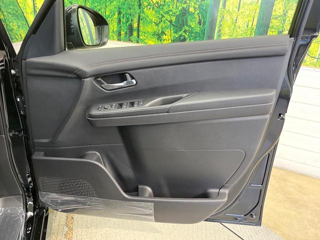 セレナ ハイウェイスターＶ　登録済未使用車　純正１２．３型ナビ　全周囲カメラ　デジタルインナーミラー　プロパイロット　ハンズフリー機能付両側電動ドア　ワイヤレス充電　ＬＥＤヘッド＆フォグ　オートハイビーム　リアオートエアコン（42枚目）