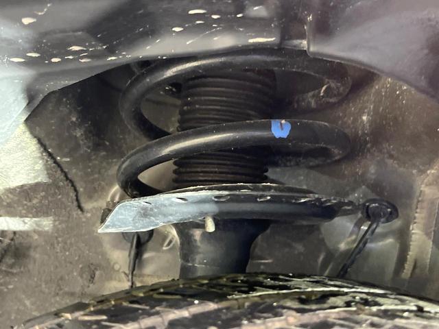 デリカＤ：５ Ｐ　Ｅ－アシスト　純正１０．１型ナビ　バックカメラ　レーダークルーズ　両側電動ドア　電動リアゲート　ブラインドスポットモニター　シートヒーター　ＡＣ１００Ｖ電源　純正１８インチアルミ　スマートキー（21枚目）