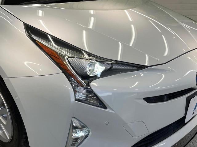 プリウス Ｓセーフティプラス　セーフティセンス　純正８型ナビ　バックカメラ　フルセグ　レーダークルーズ　ＬＥＤヘッド＆フォグ　オートハイビーム　クリアランスソナー　オートエアコン　純正１５インチアルミ　スマートキー　ＥＴＣ（12枚目）