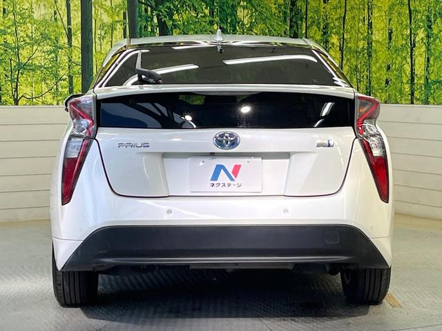 プリウス Ｓセーフティプラス　セーフティセンス　純正８型ナビ　バックカメラ　フルセグ　レーダークルーズ　ＬＥＤヘッド＆フォグ　オートハイビーム　クリアランスソナー　オートエアコン　純正１５インチアルミ　スマートキー　ＥＴＣ（15枚目）