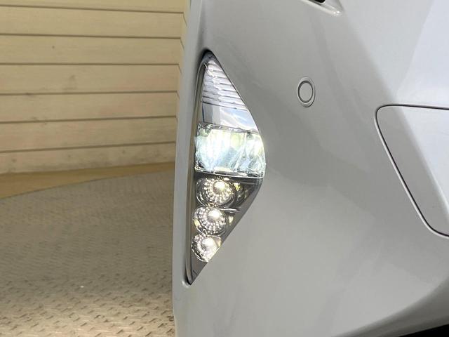 プリウス Ｓセーフティプラス　セーフティセンス　純正８型ナビ　バックカメラ　フルセグ　レーダークルーズ　ＬＥＤヘッド＆フォグ　オートハイビーム　クリアランスソナー　オートエアコン　純正１５インチアルミ　スマートキー　ＥＴＣ（22枚目）