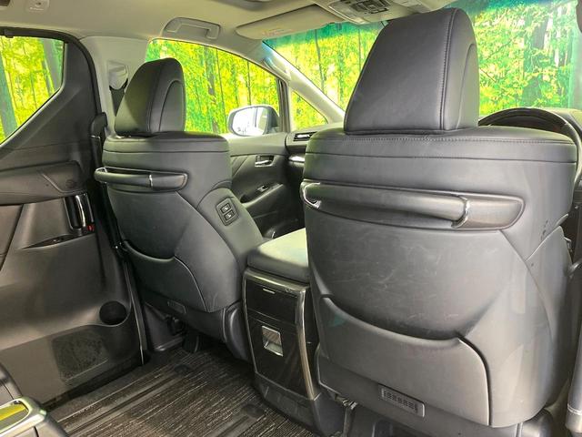 アルファード ２．５Ｓ　Ｃパッケージ　ツインムーンルーフ　フリップダウンモニター　純正１０型ナビ　バックカメラ　両側電動ドア　電動リアゲート　ステアリングヒーター　パワーシート　シートエアコン　リアオートエアコン　スマートキー　ＥＴＣ（42枚目）