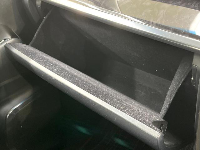 アルファード ２．５Ｓ　Ｃパッケージ　ツインムーンルーフ　フリップダウンモニター　純正１０型ナビ　バックカメラ　両側電動ドア　電動リアゲート　ステアリングヒーター　パワーシート　シートエアコン　リアオートエアコン　スマートキー　ＥＴＣ（71枚目）