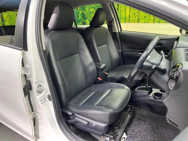 アクア Ｇブラックソフトレザーセレクション　ＳＤナビ　バックカメラ　フルセグ　クルーズコントロール　オートエアコン　オートライト　スマートキー　ＥＴＣ　ドラレコ　電動格納ミラー　Ｂｌｕｅｔｏｏｔｈ（8枚目）