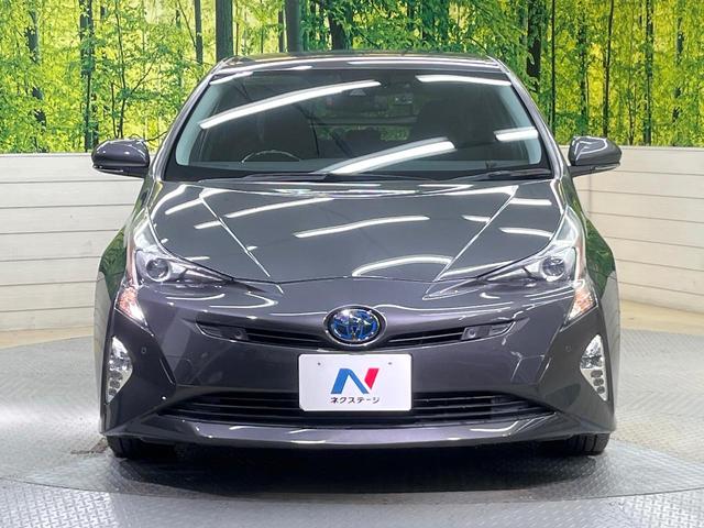 プリウス Ａ　セーフティセンス　純正９型ナビ　バックカメラ　ヘッドアップディスプレイ　ブラインドスポットモニター　レーダークルーズ　自動駐車支援　純正ＯＰ１７インチアルミ　ＬＥＤヘッド　禁煙車　ＥＴＣ　ステリモ（14枚目）