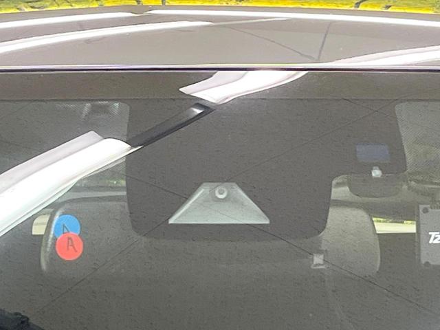 プリウス Ａ　セーフティセンス　純正９型ナビ　バックカメラ　ヘッドアップディスプレイ　ブラインドスポットモニター　レーダークルーズ　自動駐車支援　純正ＯＰ１７インチアルミ　ＬＥＤヘッド　禁煙車　ＥＴＣ　ステリモ（22枚目）