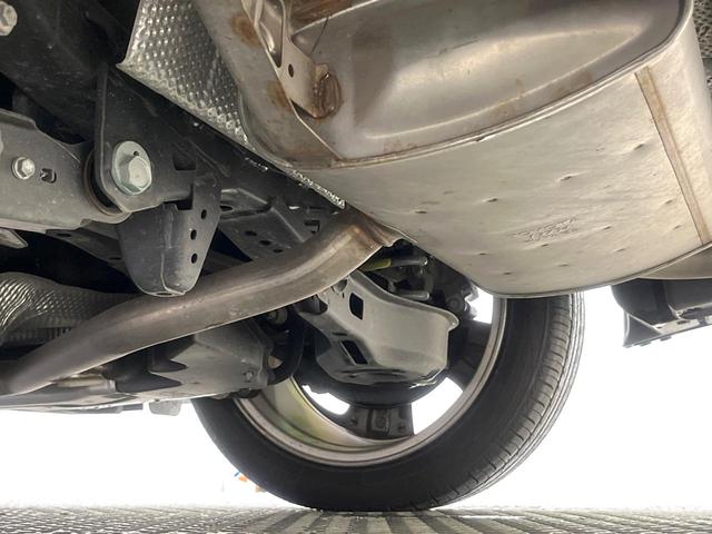 プリウス Ａ　セーフティセンス　純正９型ナビ　バックカメラ　ヘッドアップディスプレイ　ブラインドスポットモニター　レーダークルーズ　自動駐車支援　純正ＯＰ１７インチアルミ　ＬＥＤヘッド　禁煙車　ＥＴＣ　ステリモ（27枚目）