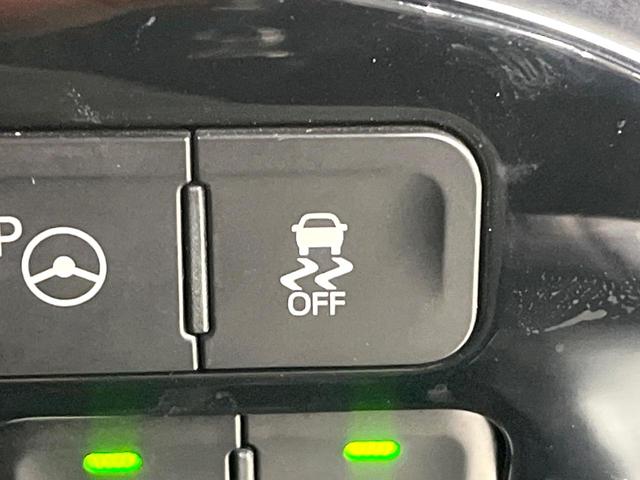 プリウス Ａ　セーフティセンス　純正９型ナビ　バックカメラ　ヘッドアップディスプレイ　ブラインドスポットモニター　レーダークルーズ　自動駐車支援　純正ＯＰ１７インチアルミ　ＬＥＤヘッド　禁煙車　ＥＴＣ　ステリモ（46枚目）