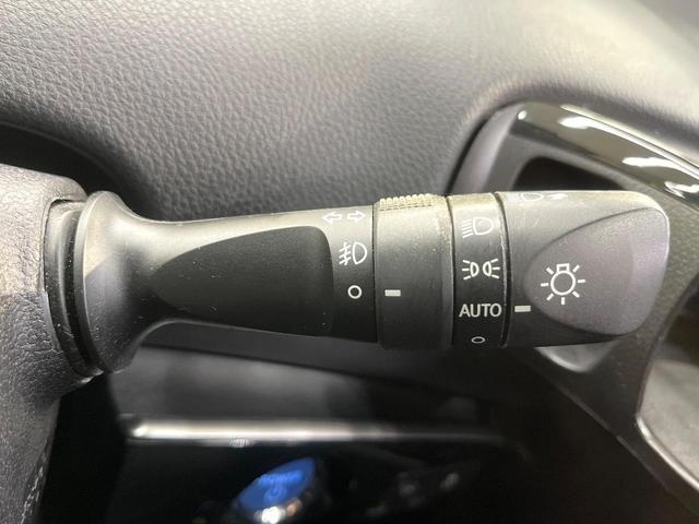 プリウス Ａ　セーフティセンス　純正９型ナビ　バックカメラ　ヘッドアップディスプレイ　ブラインドスポットモニター　レーダークルーズ　自動駐車支援　純正ＯＰ１７インチアルミ　ＬＥＤヘッド　禁煙車　ＥＴＣ　ステリモ（51枚目）