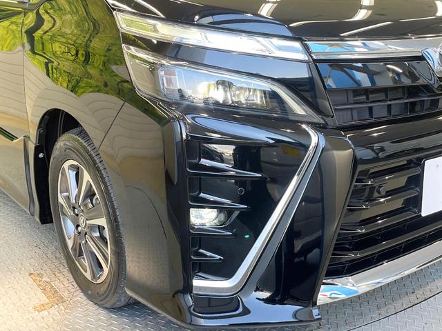 ヴォクシー ＺＳ　煌ＩＩ　純正９両側電動ドア　バックカメラ　衝突被害軽減システム　禁煙車　ドラレコ　コーナーセンサー　スマートキー　ＬＥＤヘッド　ビルトインＥＴＣ　クルコン　純正１６インチアルミ　オートハイビーム　オートライト（13枚目）