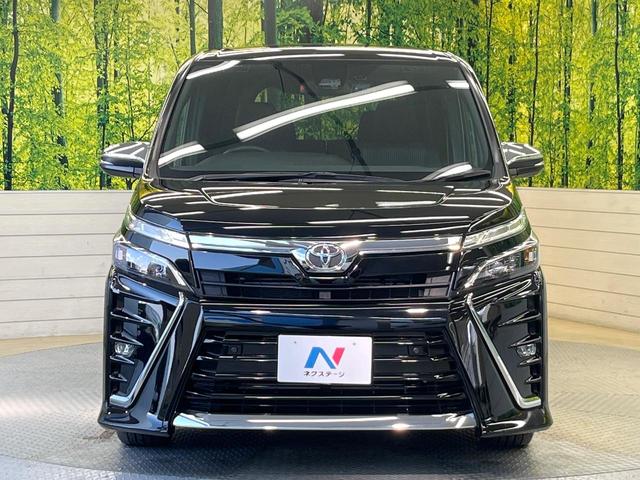 ヴォクシー ＺＳ　煌ＩＩ　純正９両側電動ドア　バックカメラ　衝突被害軽減システム　禁煙車　ドラレコ　コーナーセンサー　スマートキー　ＬＥＤヘッド　ビルトインＥＴＣ　クルコン　純正１６インチアルミ　オートハイビーム　オートライト（15枚目）