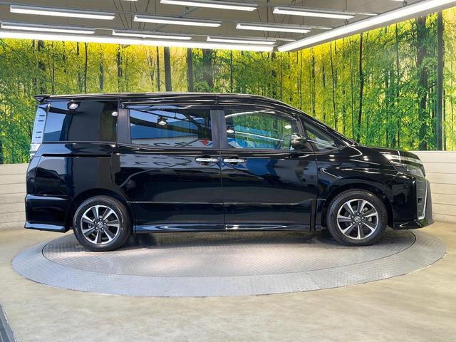 ヴォクシー ＺＳ　煌ＩＩ　純正９両側電動ドア　バックカメラ　衝突被害軽減システム　禁煙車　ドラレコ　コーナーセンサー　スマートキー　ＬＥＤヘッド　ビルトインＥＴＣ　クルコン　純正１６インチアルミ　オートハイビーム　オートライト（36枚目）