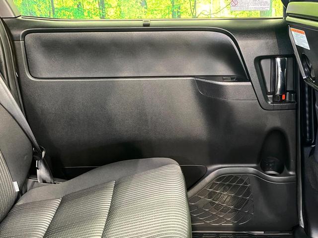 ヴォクシー ＺＳ　煌ＩＩ　純正９両側電動ドア　バックカメラ　衝突被害軽減システム　禁煙車　ドラレコ　コーナーセンサー　スマートキー　ＬＥＤヘッド　ビルトインＥＴＣ　クルコン　純正１６インチアルミ　オートハイビーム　オートライト（42枚目）
