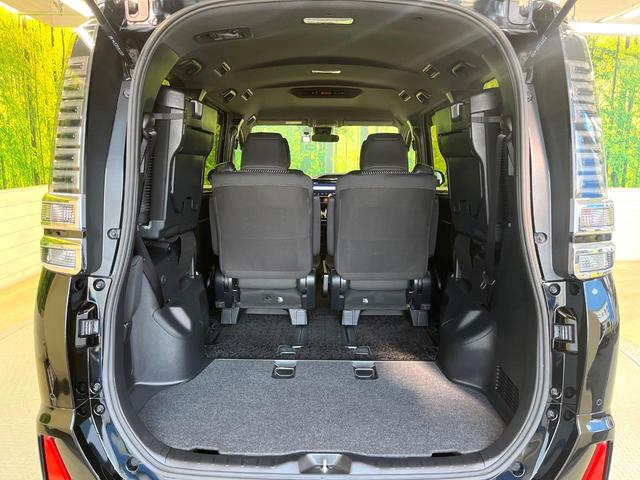 ヴォクシー ＺＳ　煌ＩＩ　純正９両側電動ドア　バックカメラ　衝突被害軽減システム　禁煙車　ドラレコ　コーナーセンサー　スマートキー　ＬＥＤヘッド　ビルトインＥＴＣ　クルコン　純正１６インチアルミ　オートハイビーム　オートライト（46枚目）