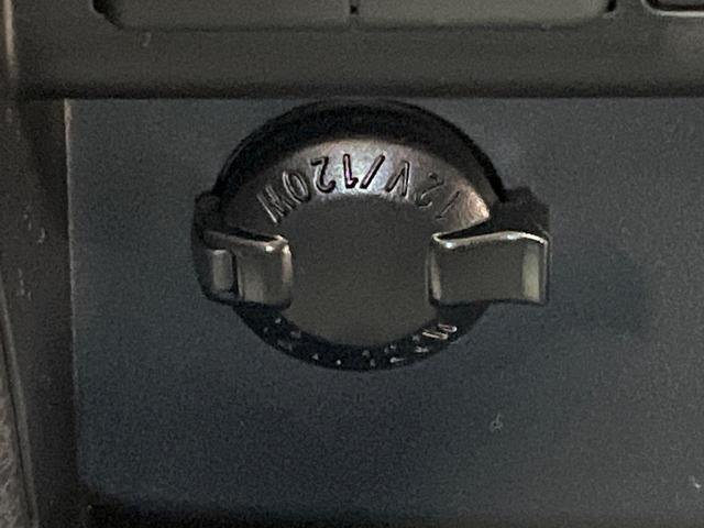 ヴォクシー ＺＳ　煌ＩＩ　純正９両側電動ドア　バックカメラ　衝突被害軽減システム　禁煙車　ドラレコ　コーナーセンサー　スマートキー　ＬＥＤヘッド　ビルトインＥＴＣ　クルコン　純正１６インチアルミ　オートハイビーム　オートライト（69枚目）