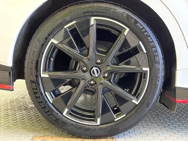 オーラ ニスモ　寒冷地仕様　純正９型ナビ　全周囲カメラ　デジタルインナーミラー　ワイヤレス充電　シートヒーター　プロパイロット　ＬＥＤヘッド＆フォグ　オートライト　オートエアコン　純正１７インチアルミ　スマートキー（38枚目）