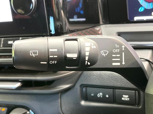 オーラ ニスモ　寒冷地仕様　純正９型ナビ　全周囲カメラ　デジタルインナーミラー　ワイヤレス充電　シートヒーター　プロパイロット　ＬＥＤヘッド＆フォグ　オートライト　オートエアコン　純正１７インチアルミ　スマートキー（63枚目）