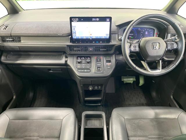ステップワゴン ｅ：ＨＥＶスパーダ　プレミアムライン　ホンダセンシング　１１型コネクトディスプレイ　フリップダウンモニター　マルチビューカメラ　パワーバックドア　前席／２列目シートヒーター　ブラインドスポットモニター　レーダークルーズ　両側電動ドア（2枚目）