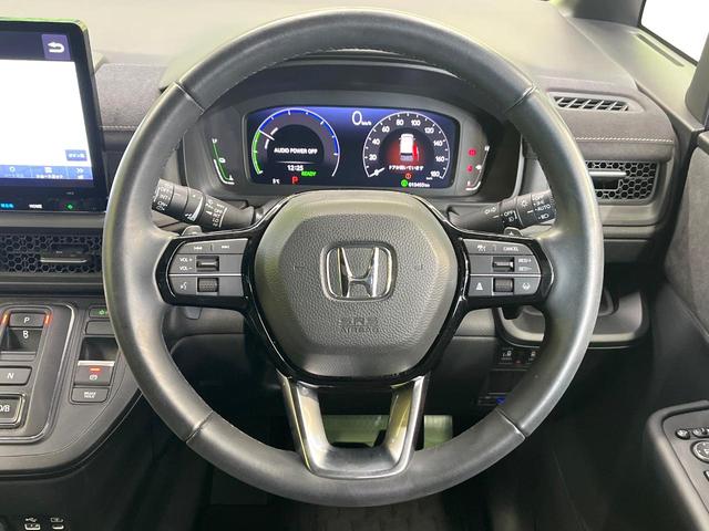 ステップワゴン ｅ：ＨＥＶスパーダ　プレミアムライン　ホンダセンシング　１１型コネクトディスプレイ　フリップダウンモニター　マルチビューカメラ　パワーバックドア　前席／２列目シートヒーター　ブラインドスポットモニター　レーダークルーズ　両側電動ドア（12枚目）