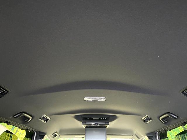 ヴォクシー ＺＳ　煌ＩＩ　後席モニター　両側電動ドア　ＳＤナビ　バックカメラ　衝突被害軽減システム　禁煙車　ドラレコ　コーナーセンサー　スマートキー　ＬＥＤヘッド　ビルトインＥＴＣ　クルコン　オートハイビーム　オートライト（41枚目）