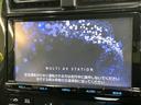 プリウス Sセーフティプラス 純正9型ナビ バックカメラ トヨタセーフティセンス レーダークルーズコントロール スマートキー ETC ドラレコ LEDヘッド オートライト オートエアコン クリアランスソナー 革巻きステアリング 中古車画像_3