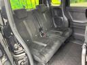 後部座席も気になるようなキズ・汚れやへたり等、大きなダメージはなく、良好な状態です。