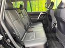 後部座席も気になるようなキズ・汚れやへたり等、大きなダメージはなく、良好な状態です。