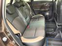 後部座席も気になるようなキズ・汚れやへたり等、大きなダメージはなく、良好な状態です。