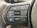 ベースグレード　ホンダセンシング　電動ドア　アダプティブクルーズ　ＬＥＤヘッド　オートハイビーム　オートエアコン　クリアランスソナー　誤発進抑制機能　電動格納ミラー　スマートキー　プライバシーガラス（24枚目）