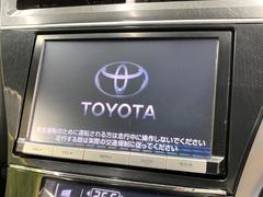 【純正８型ナビ】人気の純正ナビを装備しております。ナビの使いやすさはもちろん、オーディオ機能も充実！キャンプや旅行はもちろん、通勤や買い物など普段のドライブも楽しくなるはず♪ 3