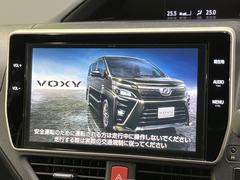 �ڽ����������ʥӡۿ͵��ν����ʥӤ������������ǥ�����ǽ�⽼�¤��Ƥ��ꡢ�£�������������³����Ф������Υ��ޥۤ�ͣУ��ץ쥤�䡼�β��ڤ������ǽ�������α�ž������˳ڤ����ʤ�ޤ����� 3