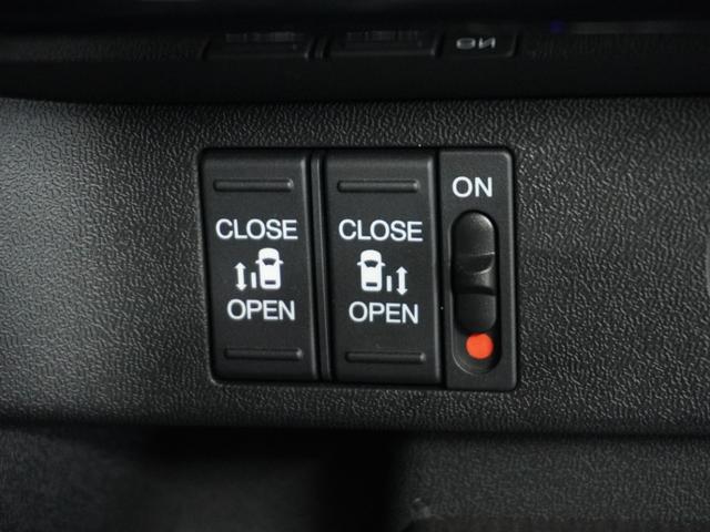 ステップワゴンスパーダ スパーダホンダセンシング　１オ－ナ－両電扉ナビＲカメＥＴＣ２．０ドラレコ前後（7枚目）