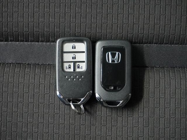 ステップワゴンスパーダ スパーダホンダセンシング　１オ－ナ－両電扉ナビＲカメＥＴＣ２．０ドラレコ前後（20枚目）