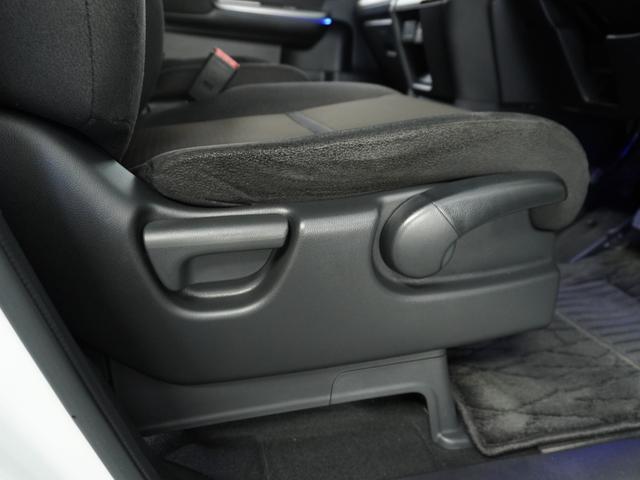 ステップワゴンスパーダ スパーダホンダセンシング　１オ－ナ－両電扉ナビＲカメＥＴＣ２．０ドラレコ前後（44枚目）