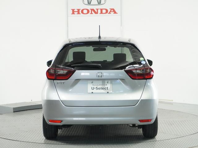 フィット ベーシック 純正CDチューナー/ETC車載器/スマートキー/盗難防止装置/横滑り制御装置/両席SRSエアバッグ/ABS/電動格納式ドアミラー/チップアップシート/パワーウインドウ/サイド&サイドカーテンエアバッグ(35枚目)