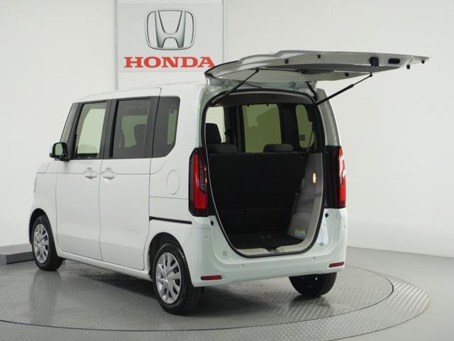 Ｎ－ＢＯＸ ベースグレード　衝突被害軽減システム／ドライブレコーダー／障害物センサー／当社試乗車／純正ナビゲーション／バックカメラ／フルセグＴＶ／ミュージックサーバー／Ｂｌｕｅｔｏｏｔｈ接続音楽再生／シートヒーター／盗難防止装置（18枚目）