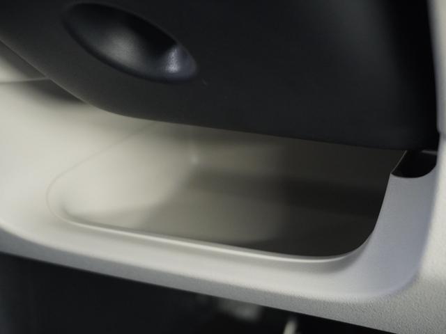 Ｎ－ＢＯＸ ベースグレード　衝突被害軽減システム／ドライブレコーダー／障害物センサー／当社試乗車／純正ナビゲーション／バックカメラ／フルセグＴＶ／ミュージックサーバー／Ｂｌｕｅｔｏｏｔｈ接続音楽再生／シートヒーター／盗難防止装置（58枚目）