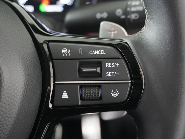 ���a�ؒǏ]�@�\�t�A�_�v�e�B�u�N���[�Y�R���g���[�����J��������s�ԂƂ̎Ԋԋ����𑪒�B�������H�̏a�؎��ɓK�؂ȉ��������s���^�]�҂��A�N�Z����u���[�L�𑀍삹���ɑ��s�A��ԏo����悤�x�����܂��B