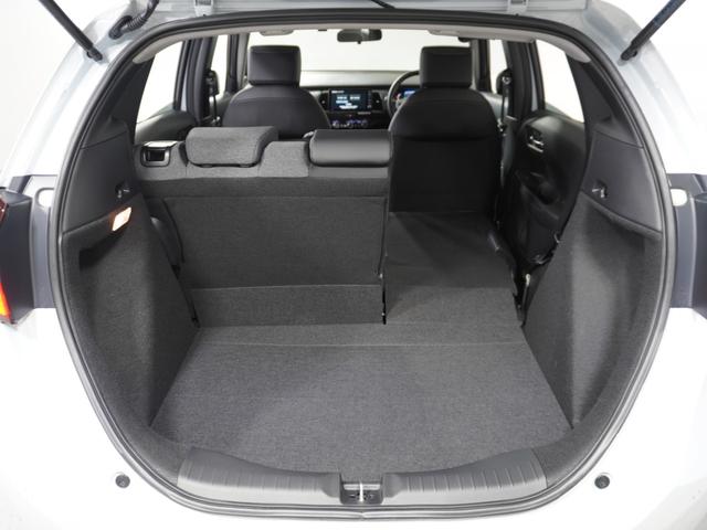 フィット ホーム　デモカー　９インチ純正ナビ　ドラレコ　ＥＴＣ　バックカメラ　渋滞追従クルーズ　Ｂｌｕｅｔｏｏｔｈ　障害物センサー　デイライト　オートハイビーム　禁煙車　フルセグ　ＤＶＤ　スペアキー　衝突軽減ブレーキ（35枚目）