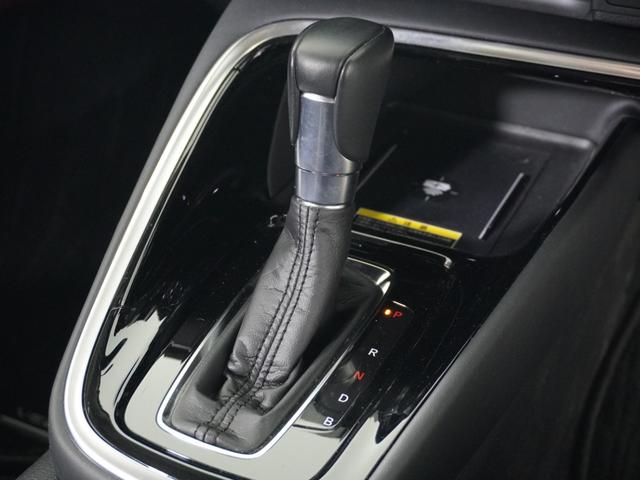 ヴェゼル ｅ：ＨＥＶＺ　ワンオーナー　禁煙車　９インチ純正ナビ　全周囲カメラ　ＥＴＣ２．０　前後ドラレコ　渋滞追従クルーズ　Ｂｌｕｅｔｏｏｔｈ　ハンドルヒーター　ブラインドスポット　障害物センサー　１８インチ純正アルミ（68枚目）