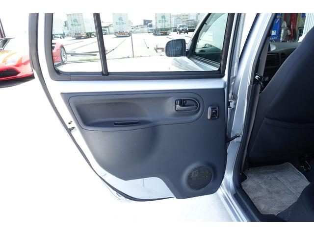 エッセ Ｄ　ストリートライド車高調　社外リヤアクスル　ＰＩＶＯＴ大型タコメーター　アルミホイール　ＬＥＤヘッドライト　社外ステアリング　ＣＤデッキ（18枚目）