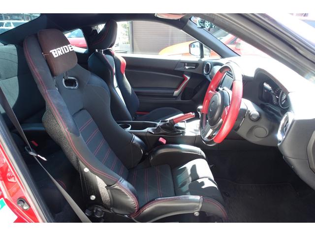 ８６ ＧＴ　モデリスタエアロ　ブリッドシート　６速マニュアル　藤壺マフラー　ＷＯＲＫ製１８インチアルミホイール　スマートキー　ナビＴＶ　バックカメラ　プッシュスタート　トムス製サクションパイプ（18枚目）