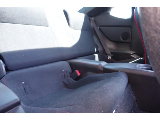 ８６ ＧＴ　モデリスタエアロ　ブリッドシート　６速マニュアル　藤壺マフラー　ＷＯＲＫ製１８インチアルミホイール　スマートキー　ナビＴＶ　バックカメラ　プッシュスタート　トムス製サクションパイプ（23枚目）