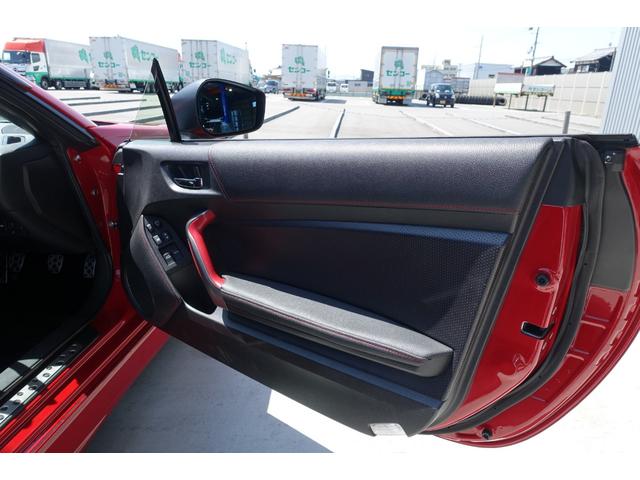 ８６ ＧＴ　モデリスタエアロ　ブリッドシート　６速マニュアル　藤壺マフラー　ＷＯＲＫ製１８インチアルミホイール　スマートキー　ナビＴＶ　バックカメラ　プッシュスタート　トムス製サクションパイプ（33枚目）
