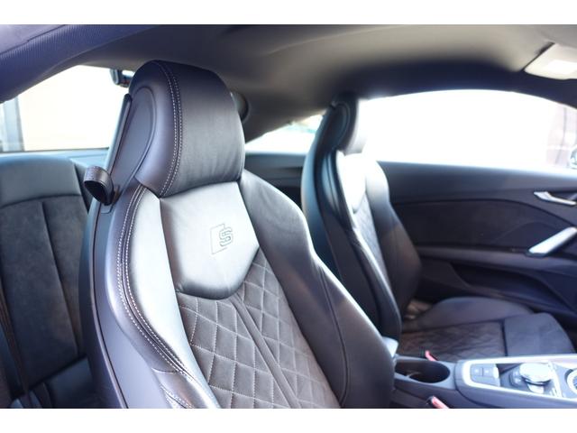 TTクーペ 45TFSIクワトロ Sラインパッケージ OP19インチホイール LEDヘッドライト 純正ナビ バックカメラ サイドアシスト シートヒーター バーチャルコクピット ハーフレザーシート パドルシフト プッシュスタート キー2個 保証書 取説(9枚目)