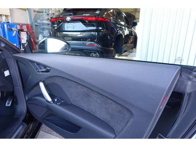 TTクーペ 45TFSIクワトロ Sラインパッケージ OP19インチホイール LEDヘッドライト 純正ナビ バックカメラ サイドアシスト シートヒーター バーチャルコクピット ハーフレザーシート パドルシフト プッシュスタート キー2個 保証書 取説(17枚目)