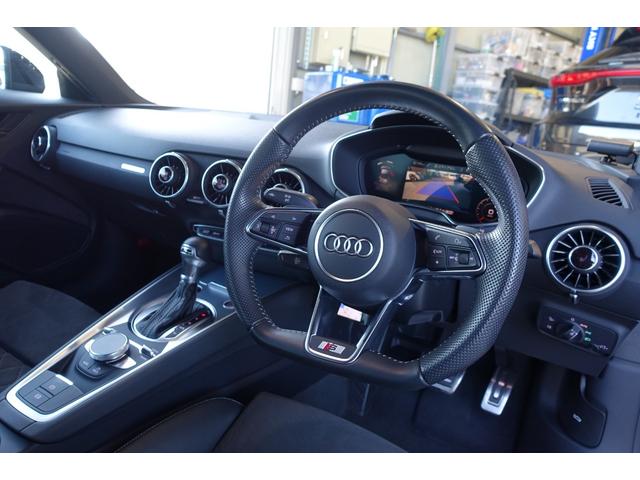 TTクーペ 45TFSIクワトロ Sラインパッケージ OP19インチホイール LEDヘッドライト 純正ナビ バックカメラ サイドアシスト シートヒーター バーチャルコクピット ハーフレザーシート パドルシフト プッシュスタート キー2個 保証書 取説(18枚目)