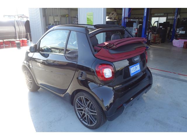 スマートフォーツーカブリオ BRABUS スポーツ ストラーダナビTV バックカメラ ブラックレザーシート シートヒーター レッドソフトトップ ETC クルーズコントロール 純正アルミホイール キーレス 保証書 取説(15枚目)