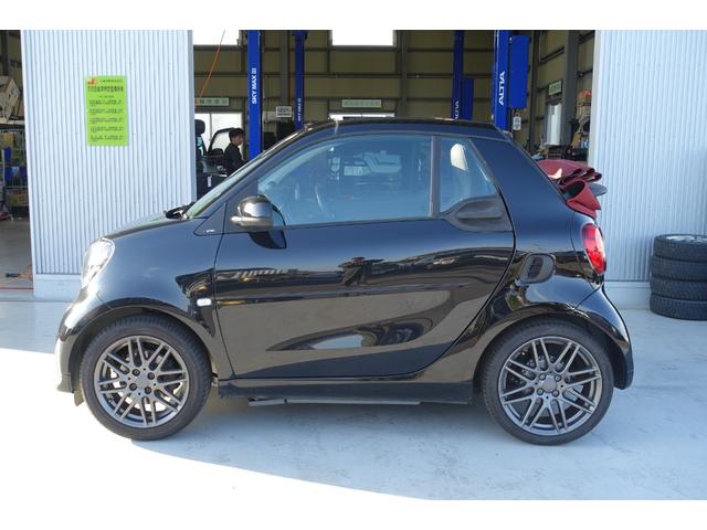 スマートフォーツーカブリオ BRABUS スポーツ ストラーダナビTV バックカメラ ブラックレザーシート シートヒーター レッドソフトトップ ETC クルーズコントロール 純正アルミホイール キーレス 保証書 取説(17枚目)