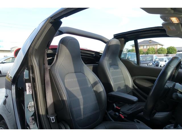 スマートフォーツーカブリオ BRABUS スポーツ ストラーダナビTV バックカメラ ブラックレザーシート シートヒーター レッドソフトトップ ETC クルーズコントロール 純正アルミホイール キーレス 保証書 取説(34枚目)